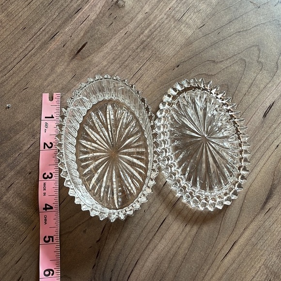 Clear Glass Rippled Trinket Box w/ lid Star 2” x 4.5” in EUC - Picture 5 of 5